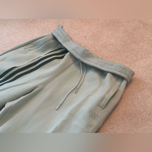 Adidas x Ivy Park - Drip 2 | 3-Stripes Jogger Pants, Green Tint/Dark Green UNISX - Picture 7 of 12